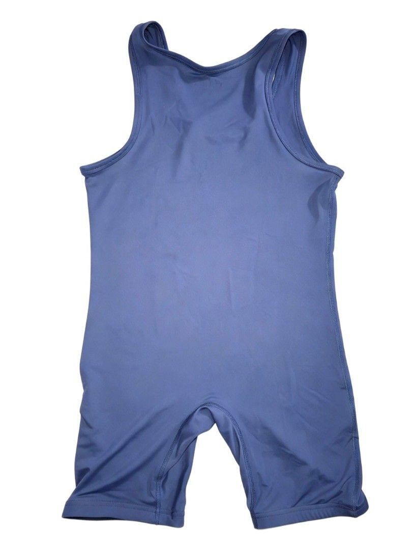4Time Navy Blue Wrestling Singlet Size S (Category: Combat Sports) located in Quezon City. Submitted by ana-chan (Listing ID 1470781679, Image 2). Description: Solid blue wrestling singlet in size small. Features smooth, stretchy athletic fabric, a classic scoop neck, and racerback cut. Clean tags, no flaws, and ready for your next training session or match. .