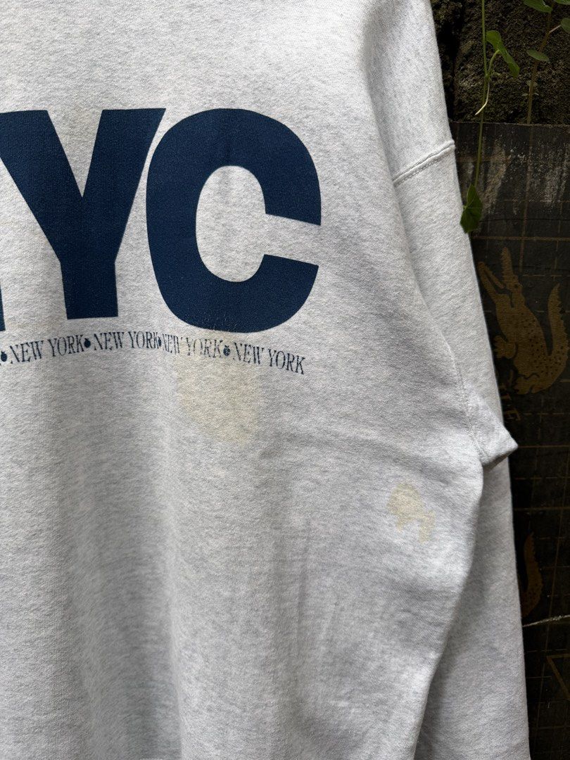 90’s NYC FOTL SWEATSHIRT (Category: Coats, Jackets and Outerwear) located in Quezon City. Submitted by ree3_dr0pp2k25 (Listing ID 1470762234, Image 2). Description: 23x29 Stain issue Excellent condition on fabric .