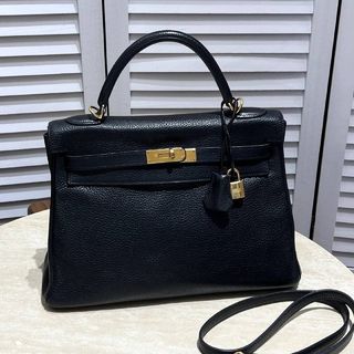 (Category: ) located in . Submitted by millenlavish_outlet (Listing ID 1470829721, Image 1). Description: .