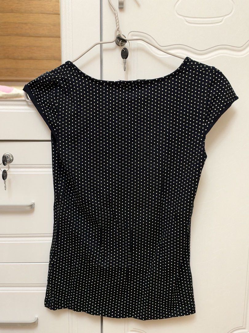 🏷️ authentic brandy melville polka dot shirt (Category: Shirts) located in Pasay City. Submitted by erickaolalu (Listing ID 1470775070, Image 3). Description: • bought online (brandy melville US) • used twice only •free size (but can fit S-M) .