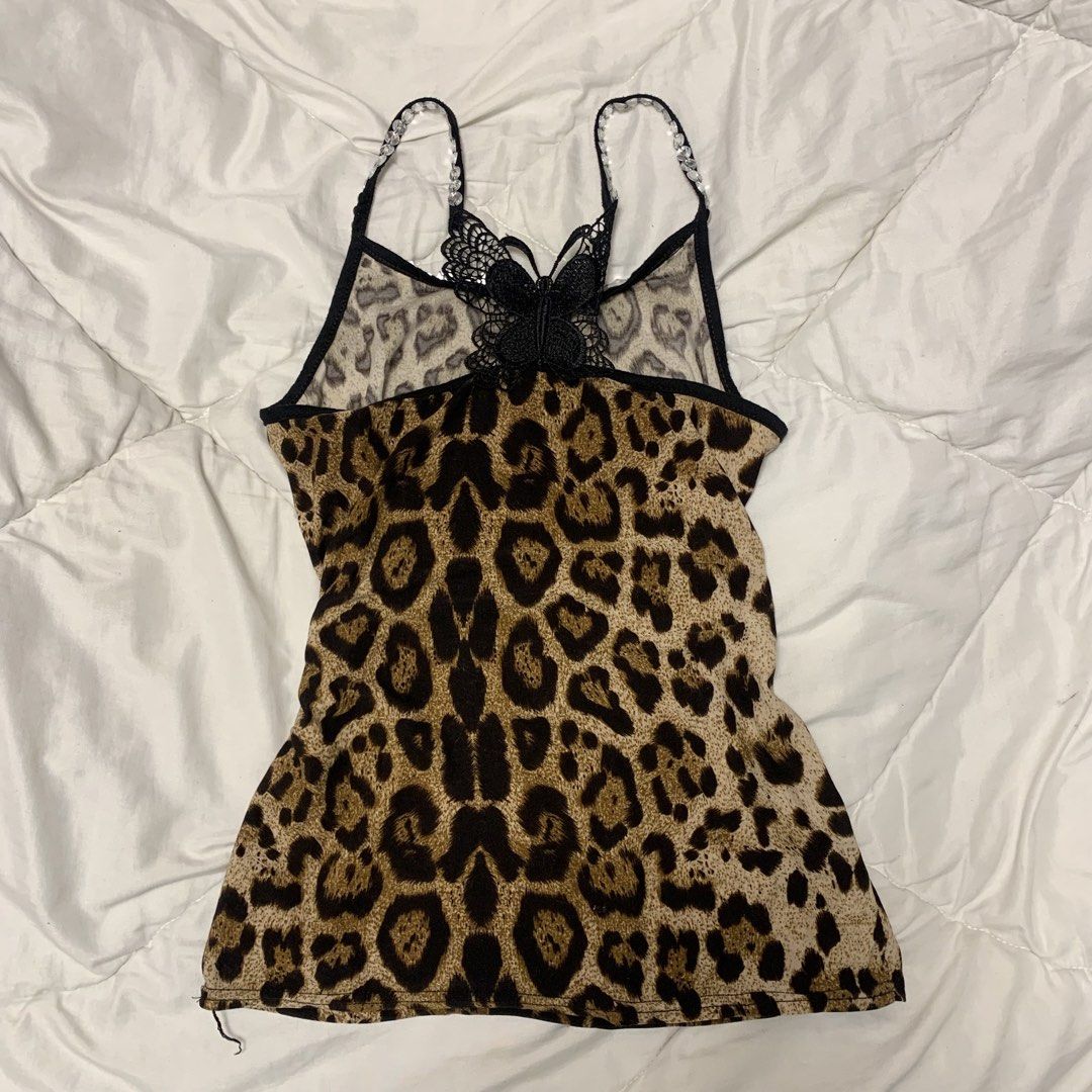 🍥 gyaru y2k alt leopard top (Category: Sleeveless) located in Quezon City. Submitted by heartfang. (Listing ID 1470856307, Image 2). Description: size: m mod: j&t or lalamove mop: gcash.