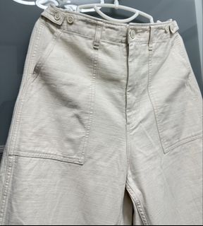 （分類：）位於 。 由 yipyyt 提交（商品編號 1470917728，圖片 1）。簡介： 。
