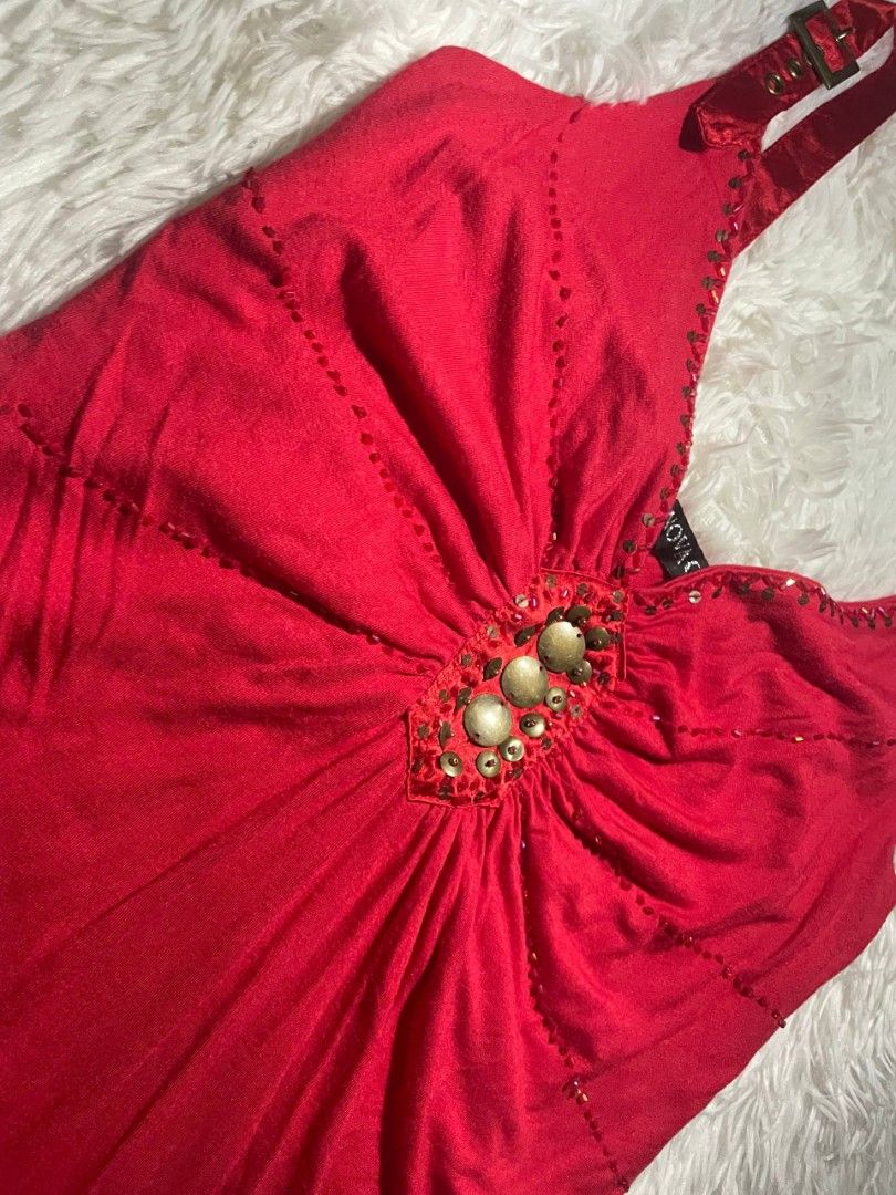 ✨ Vintage Nova Girl Studded Cami ✨ (Category: Sleeveless) located in Tambulig. Submitted by vestraarchives. (Listing ID 1470807489, Image 3). Description: This vintage Nova Girl studded hardware camisole serves the ultimate mid-2000s cyber grunge aesthetic. Crafted from a vibrant cherry-red stretch fabric, this top blends edgy hardware accents with classic Y2K textures for a standout, nostalgic look..