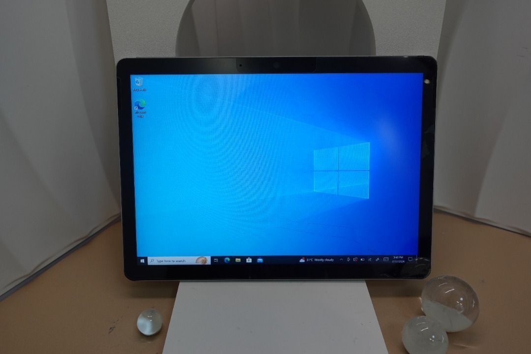 Microsoft Surface Go 2 4GB RAM 64GB STORAGE , Mobile Phones & Gadgets ...