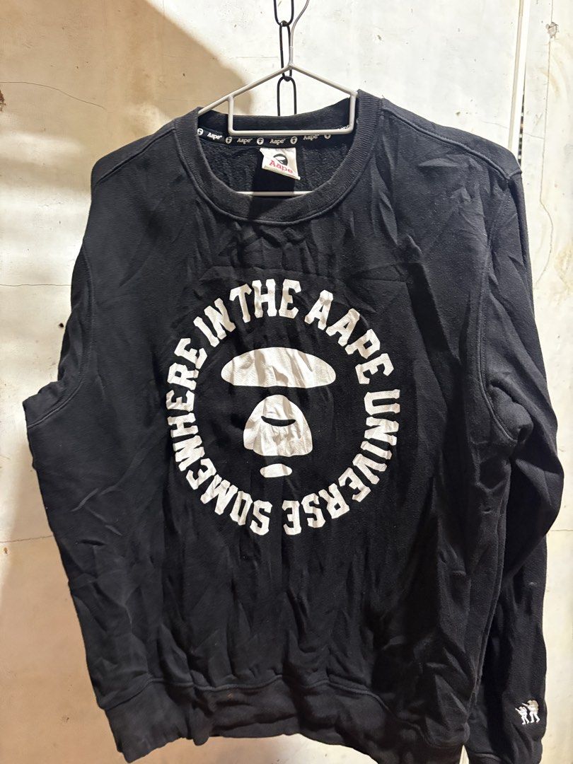 Aape Crewneck long sleeve (Category: Activewear) located in Odiongan. Submitted by shannnthrifts (Listing ID 1470855758, Image 1). Description: Excellent condition 9.5/10 Color rate 9.5/10 or better need wash only Fresh from bale No issue Size medium Complete tags Authentic/legit For only ₱700 freeshipping Negotiable Drop your offer now!.