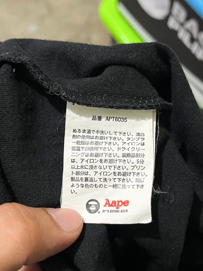 AAPE MOONFACE LOGO SHIRT (Category: Tshirts & Polo Shirts ) located in Davao. Submitted by blazing.rachel02 (Listing ID 1470849094, Image 3). Description: XL on tag 19 x 28 (fits small to medium) Color rate: 9.8/10 Excellent condition No issue.