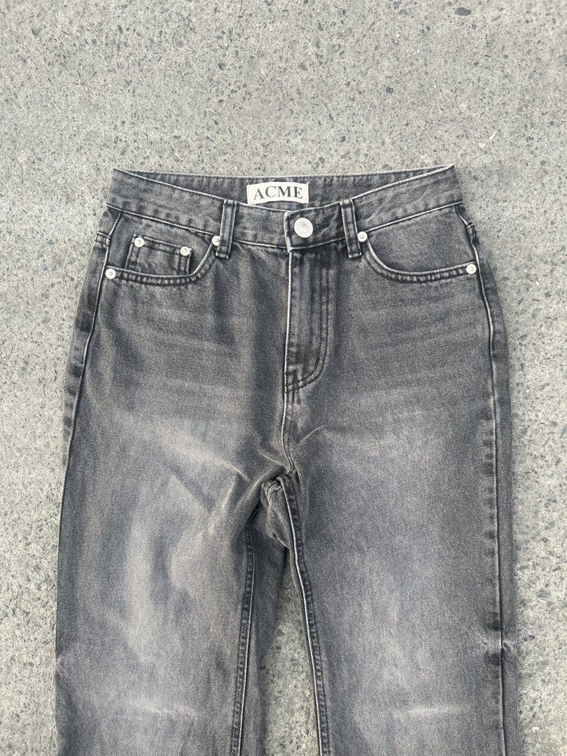 Acme Bootcut Washed Denim Jeans (Category: Jeans) located in Cavite. Submitted by kulotjunks (Listing ID 1470828962, Image 3). Description: Acme Bootcut Washed Denim Jeans Size: Small Waist: 26 Length: 40.5 Thigh: 9 Hem: 9.5 Excellent Condition 🏷️ Price: ₱680.