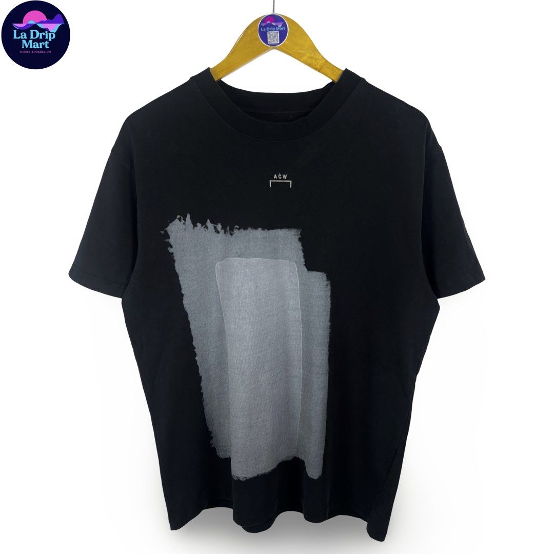 ‎“A-COLD-WALL” PAINT ROLL OUT GRPHC TEE ‎ (Category: Tshirts & Polo Shirts ) located in Taguig. Submitted by ldm.ph (Listing ID 1470745280, Image 1). Description: (LMD-D-0239) ‎Size:ACTUAL FIT:LARGE ‎Dimensions ‎Inches width:21 ‎Inches length:27 ‎Condition: EXCELLENT ‎Color rate:9.5 ‎Flaws:neckline tag fadings ‎(READY TO WEAR).