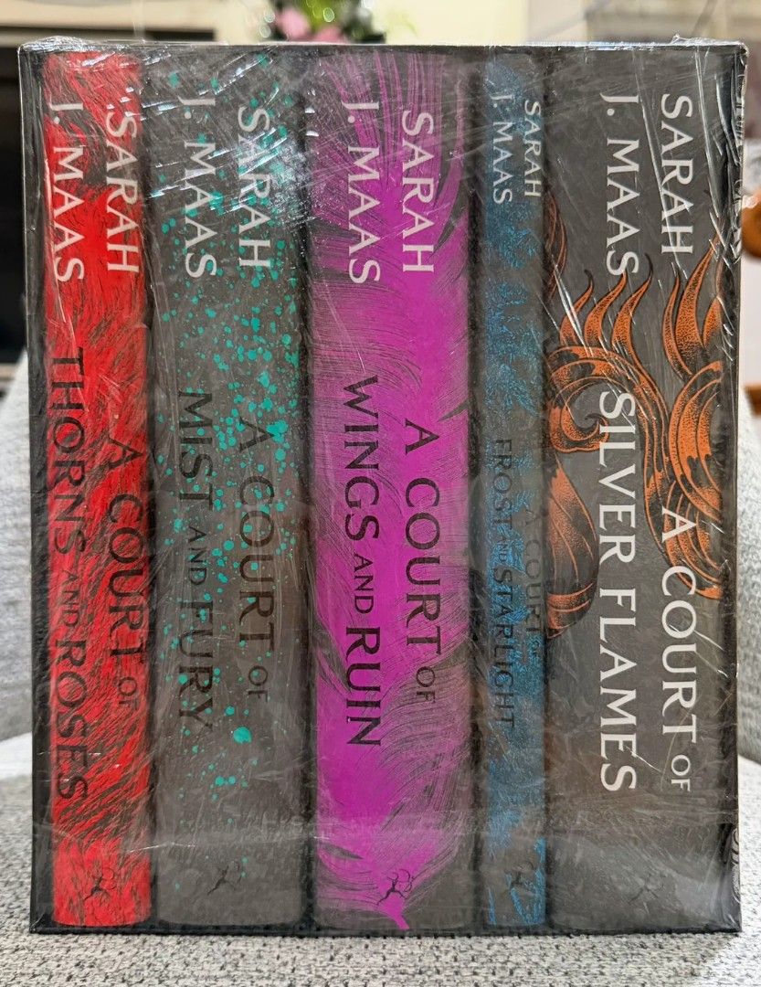 Acotar hardcover set (Category: Storybooks) located in Quezon City. Submitted by paperandspineph (Listing ID 1470843081, Image 1). Description: 📚 ACOTAR hardcover 1-5 set onhand 💌 DM to inquire 🚚 J&T, Lalamove, or Grabexpress 💵 Bank or Gcash.