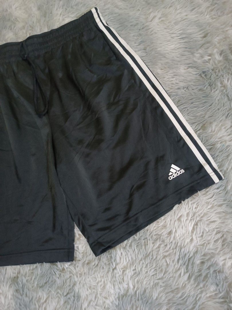 Adidas 3-Stripes Athletic Short (Category: Shorts) located in Mandaluyong City. Submitted by retro.199x (Listing ID 1470822823, Image 2). Description: SIZE XL ON TAG Waist: 35-44 Length: 21.5 Thigh: 15.5 Leg Opening: 13.5 EXCELLENT CONDITION.