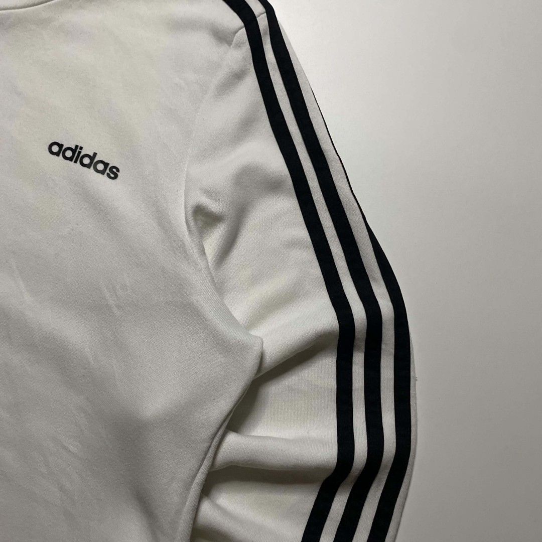 Adidas 3-Stripes Crewneck (Category: Coats, Jackets and Outerwear) located in San Pablo. Submitted by refitsph (Listing ID 1470790378, Image 3). Description: - Width: 24.5 - Length: 27.5 - Legit / Authentic - Flawless - Already Washed and Ready to Wear.