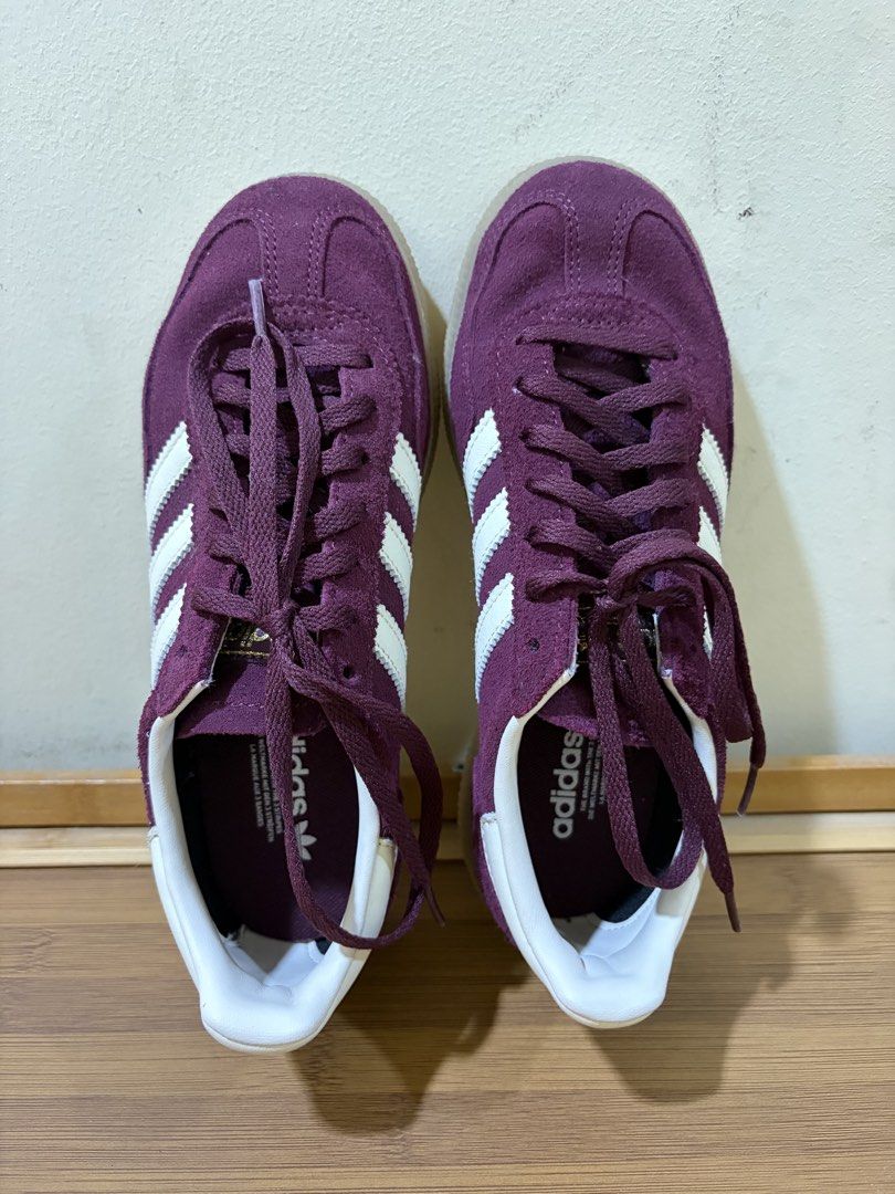 Adidas Handball Spezial (Category: Sneakers) located in San Pedro. Submitted by nikkiabc.777 (Listing ID 1470755755, Image 1). Description: Adidas Handball Spezial Shoes Color: Maroon/Cream White/ Gold Metallic Size: US-Women 5 US-Men 4 EU 36 UK 3.5 Heel - toe (cm) 22.1 cm Heel - toe (inch) 8.7" True to size. Bought from Adidas Ayala Malls Manila Bay Bought for ₱5,800 With box. No flaws. RFS: decluttering Location: San Pedro, Laguna.