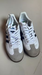 (Category: ) located in . Submitted by preloved441 (Listing ID 1470840895, Image 1). Description: .