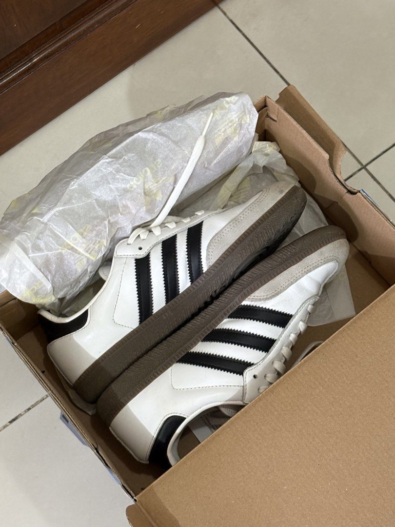 Adidas Samba OG (Category: Sneakers) located in San Pablo. Submitted by keicc_ (Listing ID 1470750843, Image 3). Description: Adidas Samba US 6 womens Bought at 6,800 Lightly used .