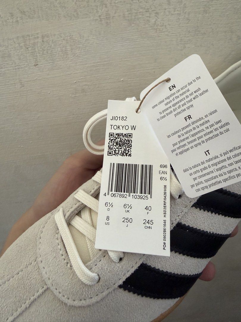 Adidas Tokyo (Category: Sneakers) located in Caloocan City. Submitted by cuddleandchuckle_kidsshop (Listing ID 1470744286, Image 3). Description: 📣 FOR SALE: ADIDAS TOKYO 👟✨ Brand new 📏 Size: US 8 💰 Selling Price: ₱5,000 ONLY! Reason for selling: Malaki po sa akin. Hindi ko na po maibalik sa app store, since sira po yung box. 🥹 🛍️ Original Purchase Price(with sales invoice): ₱6,350 🏷️ Adidas Original Retail Price: ₱5,500 💚 My Selling Pric