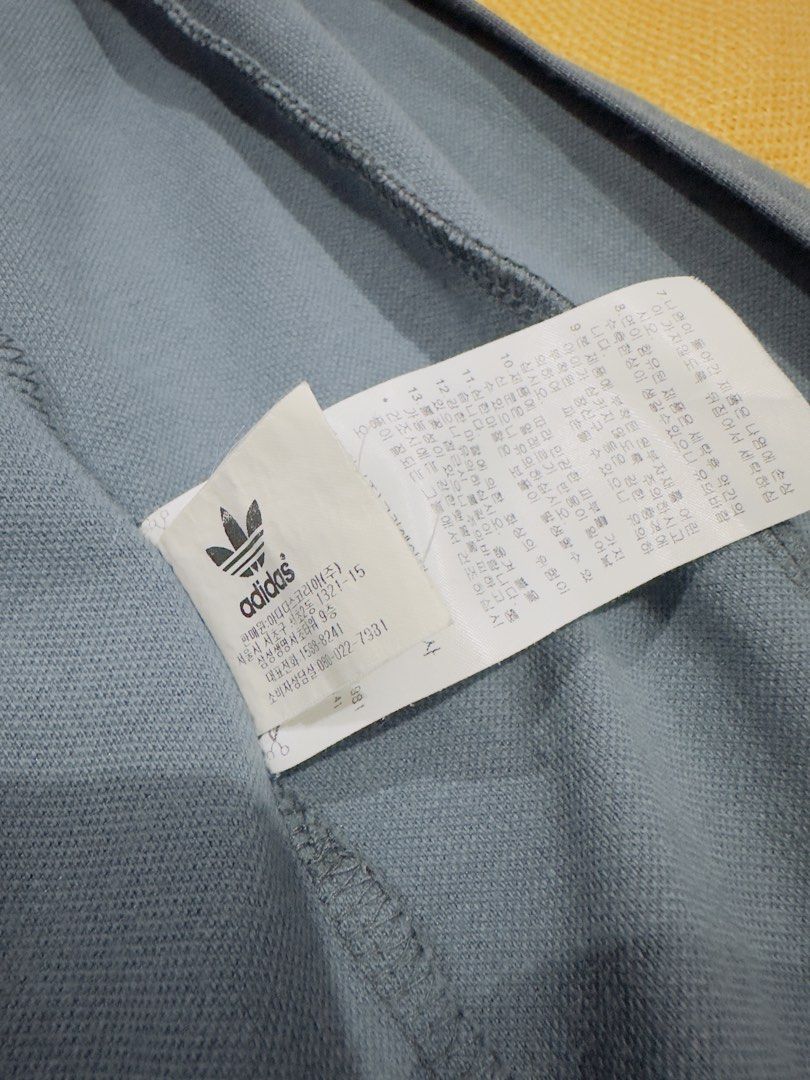 Adidas Tracksuit Top (Category: Coats, Jackets and Outerwear) located in Baguio. Submitted by thriftyuna (Listing ID 1470761067, Image 3). Description: .