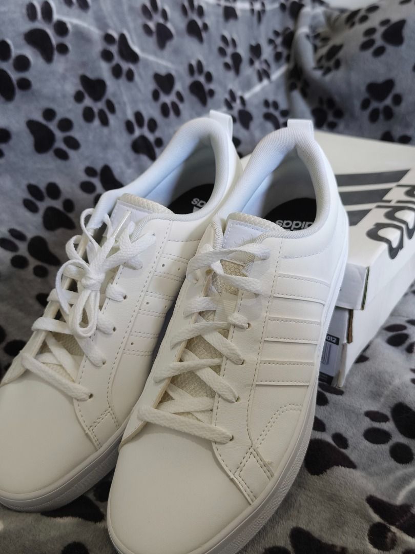 Adidas VS Pace 2.0 Triple White 🤍 (Category: Casual Shoes) located in Caloocan City. Submitted by gentledragon.9c0728 (Listing ID 1470862166, Image 2). Description: Model: HP6012 Size: US 8 / UK 7.5 / JP 260 Condition: Brand new, tried on only With original box (slightly deformed due to delivery) Selling my Adidas VS Pace 2.0 Triple White. It was a gift from my friend from Japan, but unfortunately, the size doesn't fit me. ✅Never worn ✅Clean con