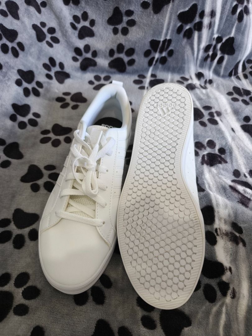 Adidas VS Pace 2.0 Triple White 🤍 (Category: Casual Shoes) located in Caloocan City. Submitted by gentledragon.9c0728 (Listing ID 1470862166, Image 3). Description: Model: HP6012 Size: US 8 / UK 7.5 / JP 260 Condition: Brand new, tried on only With original box (slightly deformed due to delivery) Selling my Adidas VS Pace 2.0 Triple White. It was a gift from my friend from Japan, but unfortunately, the size doesn't fit me. ✅Never worn ✅Clean con