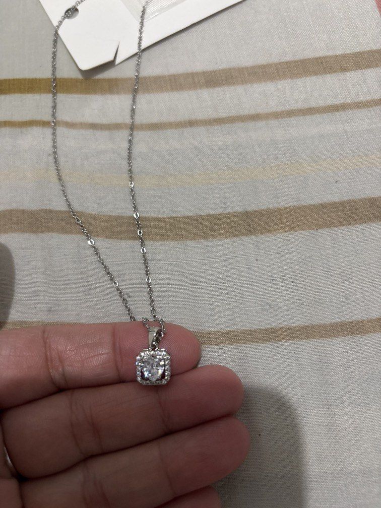 Adjustable heart necklace non tarnish (Category: Necklaces) located in Manila. Submitted by vintageaccessories (Listing ID 1470795391, Image 1). Description: .