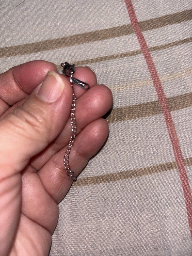 Adjustable heart necklace non tarnish (Category: Necklaces) located in Manila. Submitted by vintageaccessories (Listing ID 1470795391, Image 3). Description: .