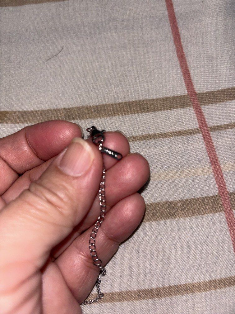 Adjustable heart necklace non tarnish (Category: Necklaces) located in Manila. Submitted by vintageaccessories (Listing ID 1470795391, Image 2). Description: .