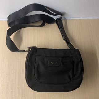 （分類：）位於 。 由 mutchaaa 提交（商品編號 1470837302，圖片 1）。簡介： 。