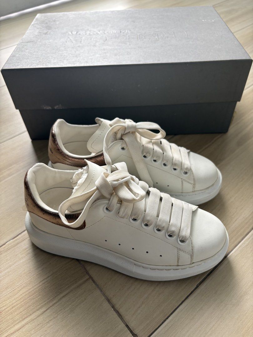 Alexander Mcqueen Sneakers (Size 35) (Category: Sneakers & Footwear) located in Quezon City. Submitted by kaaat15 (Listing ID 1470801252, Image 2). Description: Flaw on tab otherwise excellent.