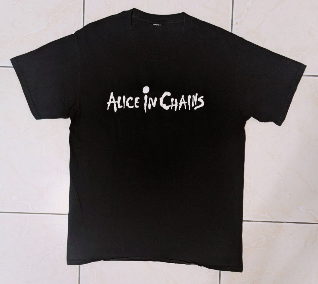 Alice in Chains shirt (Category: Tshirts & Polo Shirts ) located in Sogod. Submitted by g00seman (Listing ID 1470868575, Image 1). Description: Alice in Chains Medium 20 x 27.5 Cut Tag; Excellent Condition.