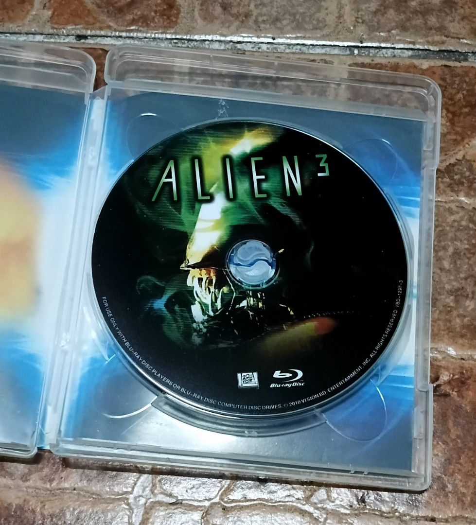 Alien 3 Blu-ray Disc Movie (Category: CDs & DVDs) located in Quezon City. Submitted by dancatz (Listing ID 1470758855, Image 2). Description: □ P100.00 - Format: Blu-ray (Disc and case included) - Versions included: 1992 Theatrical Version & 2003 Special Edition - Audio: English, Spanish, French, Mandarin, and Japanese - Subtitles: Multiple options available - Special Features: Deleted scenes, photo galleries, and original storyboards - tested - 