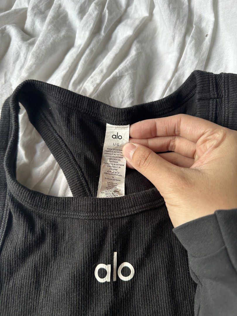 Alo Aspire Black Tank Top (Category: Activewear) located in Quezon City. Submitted by cstuff_forsale (Listing ID 1470862168, Image 2). Description: Authentic, like new! Size Large, L Rfs: not being used, too big on me.