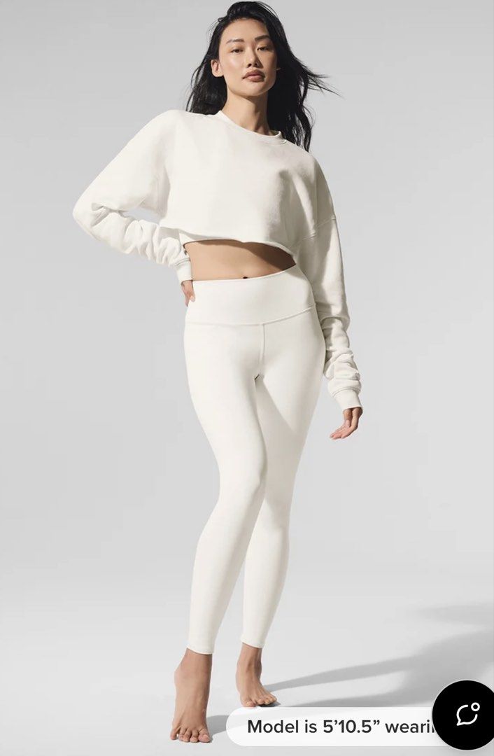ALO Yoga Extreme Cropped Pullover— Authentic (Category: Activewear) located in Quezon City. Submitted by mine4now (Listing ID 1470928461, Image 3). Description: What: ALO yoga Extreme Cropped Pullover in Ivory Origin: ALO in the US Condition: Stains(From makeup I think)—that can be washed aside, it’s in perfect used condition. Nicer in actual. Size: medium RFS: Decluttering Shipping fee: PAID by the buyer No: COD Courier: lbc, grab or lalamove J&