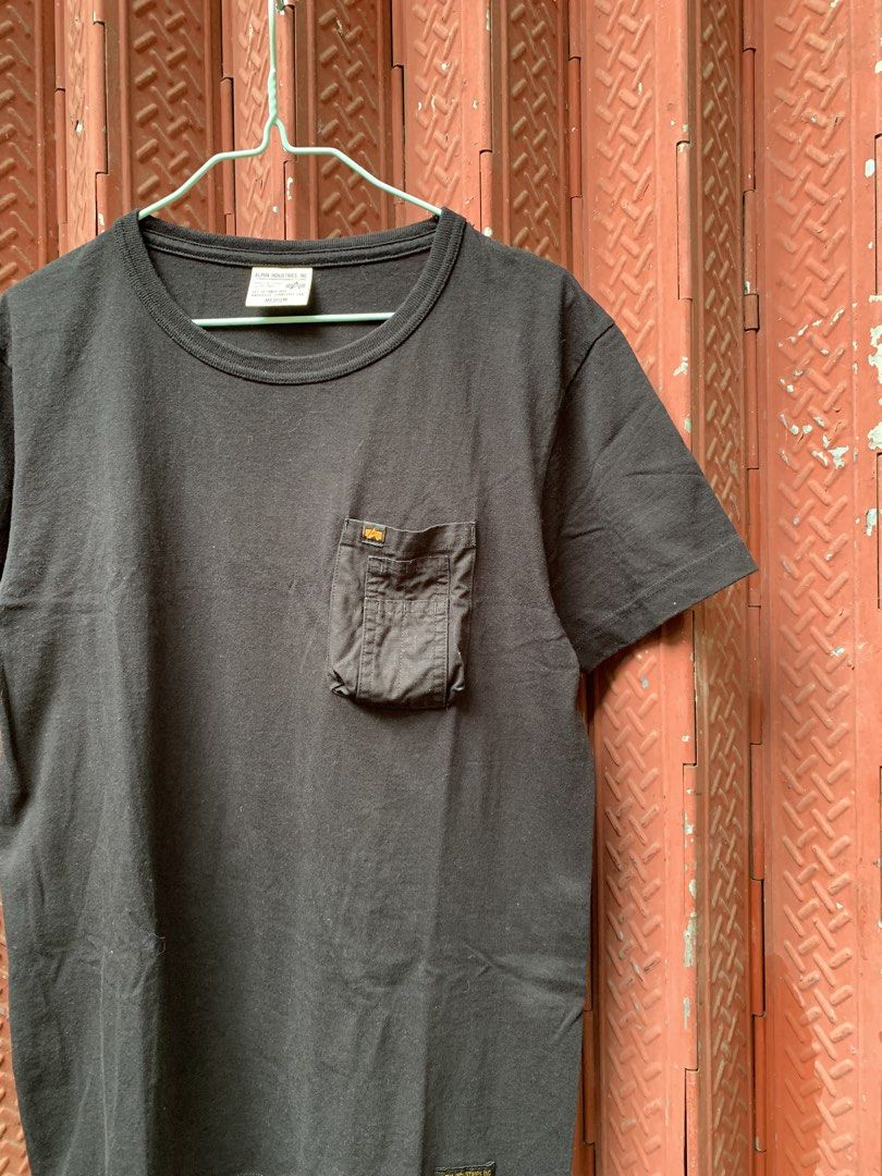 Alpha Industries Cargo Pocket T-Shirt (Category: Shirts) located in Buhi. Submitted by __sibol (Listing ID 1470814664, Image 2). Description: Alpha Industries Cargo Pocket T-Shirt Measurements: Width: 19” Length: 26” .