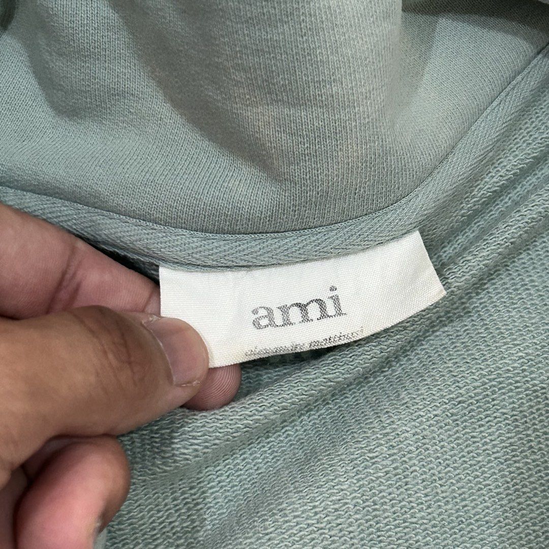 Ami Half Zip (Category: Coats, Jackets and Outerwear) located in Manila. Submitted by offthebins (Listing ID 1470872832, Image 2). Description: 23.5x25.5 Minimal stains, Missing lace.