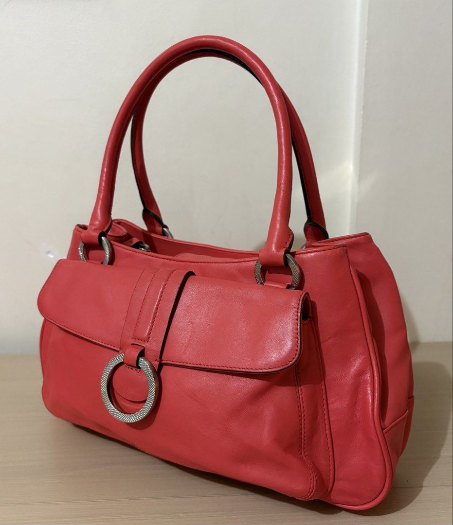 Ann Taylor Purse Bag (Category: Tote Bags) located in Cavite. Submitted by chubbsavenue (Listing ID 1470770748, Image 2). Description: .