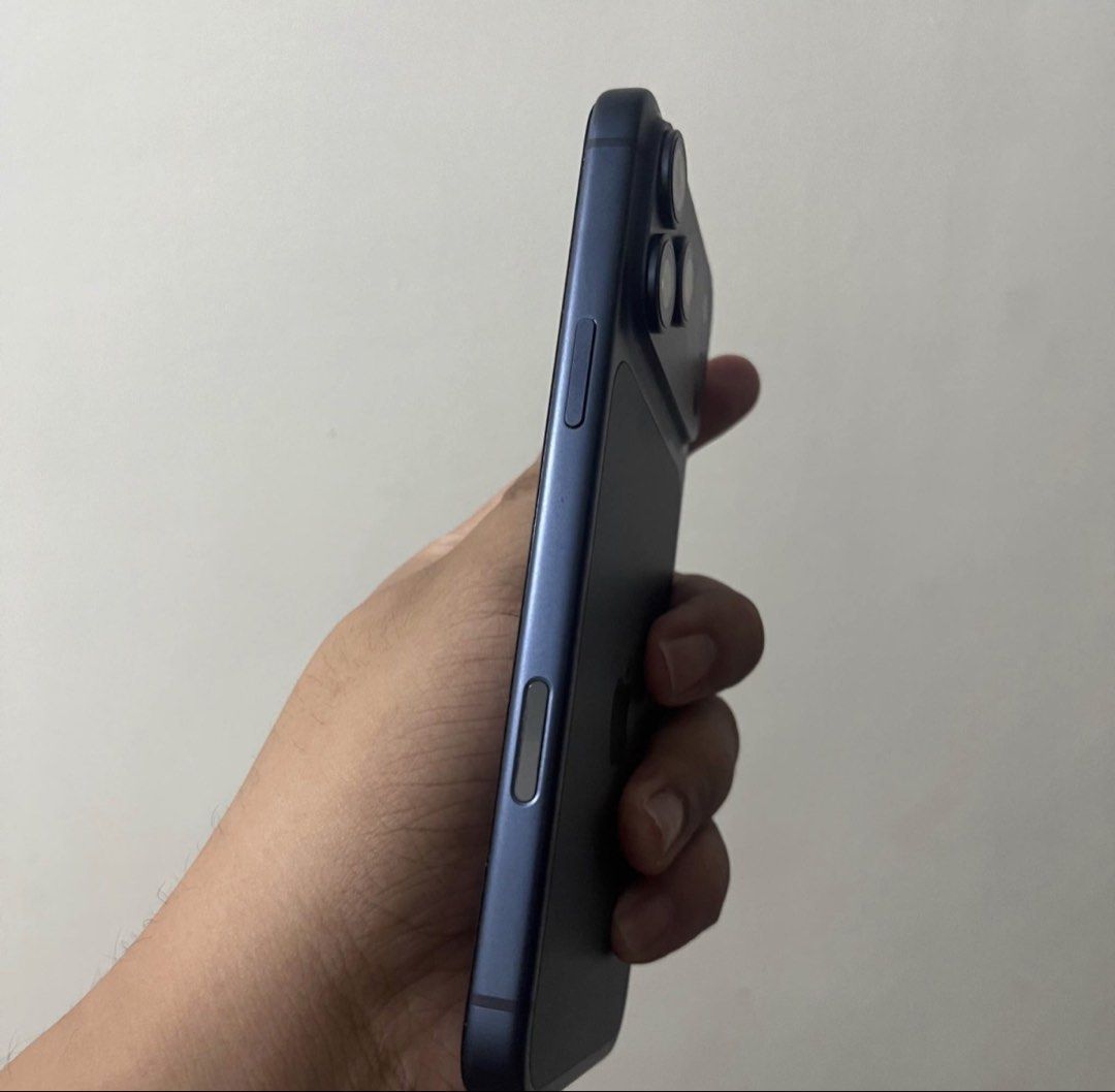 Apple iPhone 17 Pro Max 256GB Deep Blue (Category: iPhone 17 Series) located in Pasay City. Submitted by yanie0429 (Listing ID 1470806242, Image 3). Description: Complete with box and receipt -No sim restrictions (Open-line) -90% BH 444 CC updated iOS 27.2 -Warranty until December 6, 2026 -98% smooth with light scratch paint chip on left side near the screen but not visible with case -No other issues and no history of repair Slightly negotiable R