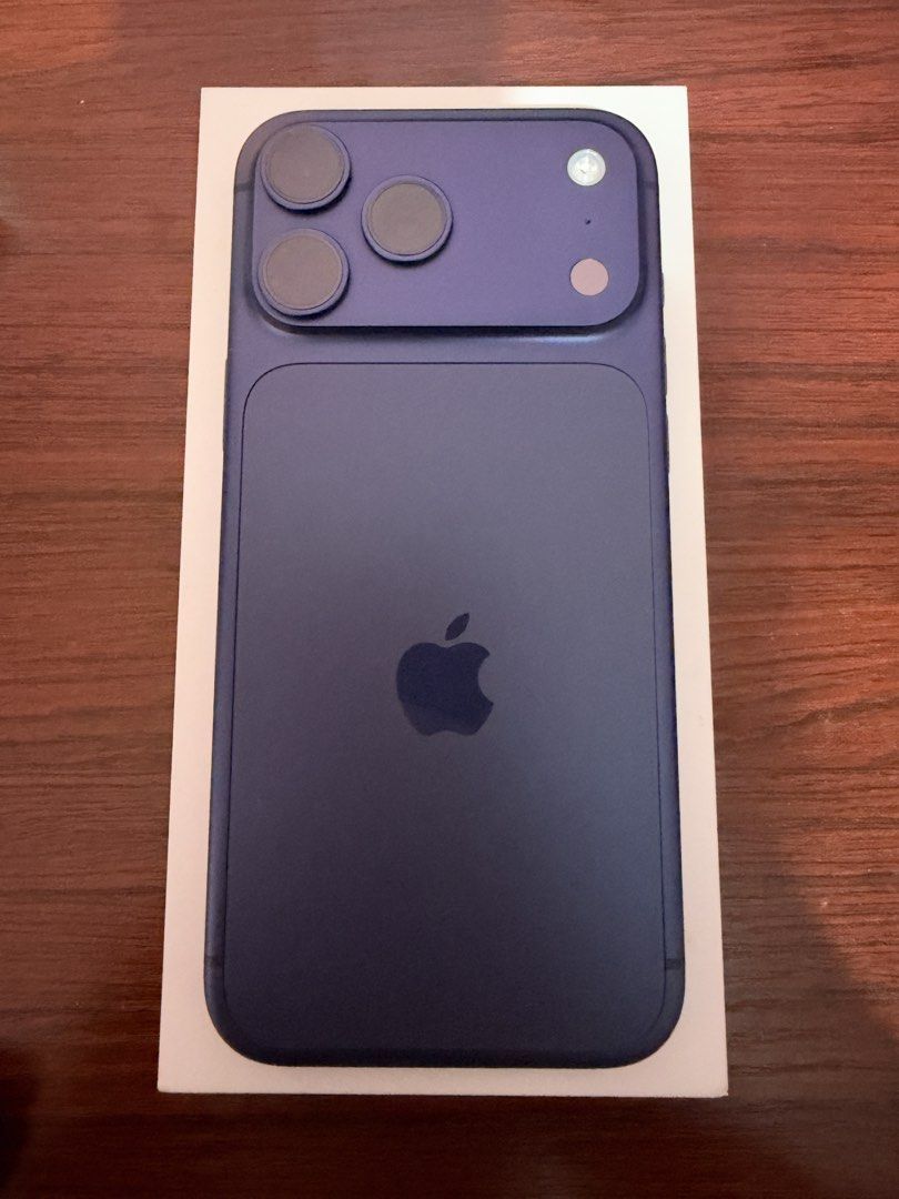 Apple iPhone 17 Pro Max 256GB Deep Blue (Category: iPhone 17 Series) located in Las Pinas. Submitted by jhndksnb (Listing ID 1470916670, Image 2). Description: Selling my personally owned iPhone 17 Pro Max. Complete with original box and premium cases. UNIT DETAILS: • iPhone 17 Pro Max • 256GB Storage • Deep Blue • 97% Battery Health • 252 Battery Cycles • First Used: March 2026 • Purchased from The Loop, Alabang • Apple Limited Warranty until Ma
