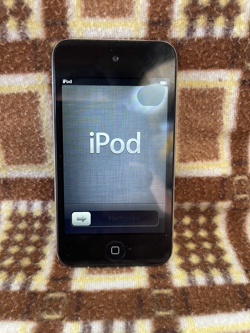 Apple Ipod Touch 4thgen 8GB AS IS basahin detalye (Category: Portable Music Players) located in Caloocan City. Submitted by red_rob (Listing ID 1470764545, Image 1). Description: AS IS BASIS kaya po basahin ang description Used Apple Ipod Touch 4th Gen 8gb A1367 From Japan Small lcd burn see pic, “connect to itunes” message Touch goods kahit un may burn functioning touch yan Ok pa batt, matagal pa standby, hindi bloated batt, hindi nakaangat ang 