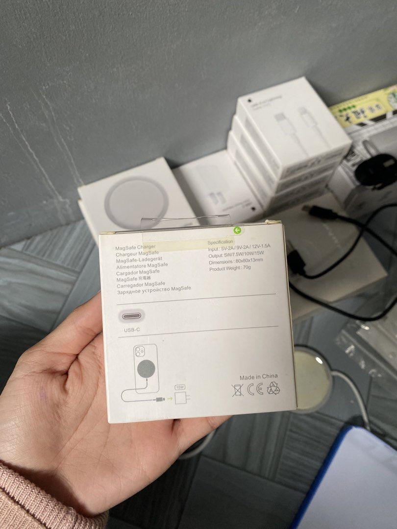 Apple Magsafe (Thirdparty only) (Category: Chargers & Cables) located in Manila. Submitted by pc.thrift (Listing ID 1470765213, Image 2). Description: Apple Magsafe Third Party .