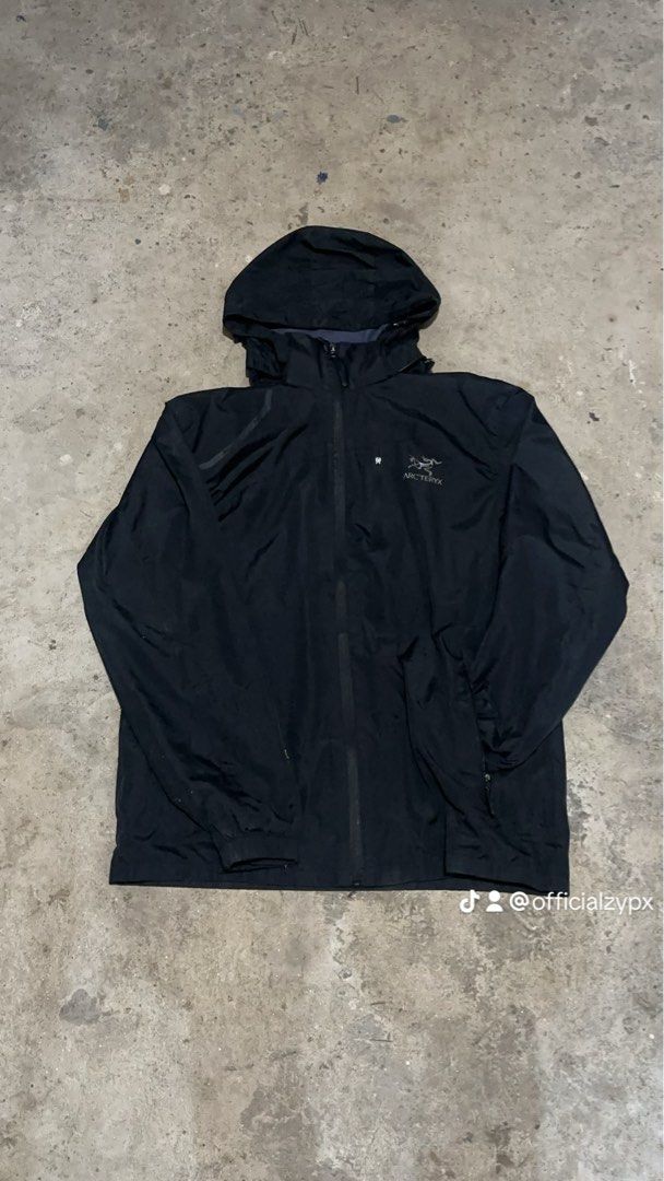 Arcteryx Gorpcore Jacket (Category: Coats, Jackets and Outerwear) located in Manila. Submitted by zeltt (Listing ID 1470896483, Image 1). Description: 2XL SIZE (dont have exact measurement)) removable hood issue: waterproof wears off missing zip (picture) . not sure if legit i had this for 3 years now its still good for a gorpcore outfit and the quality still perfect NEGO .