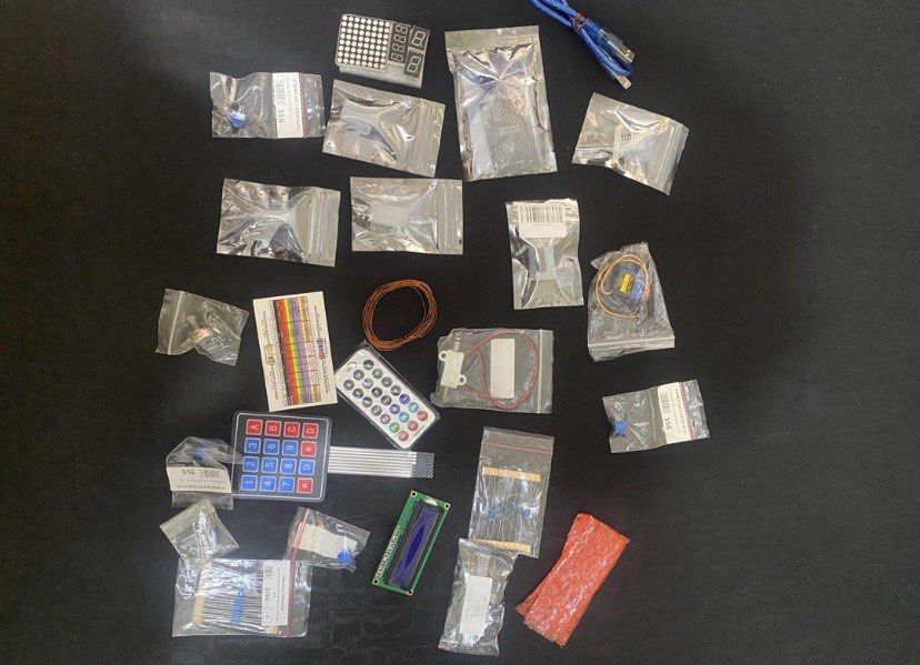 Arduino Uno R3 Starter Kit Electronics Component Set (Category: Office & Business Technology) located in Manila. Submitted by vinnnn1125 (Listing ID 1470855956, Image 3). Description: - Complete Arduino Uno R3 starter kit in a durable, clear plastic organizer case - Includes essential components: sensors, resistors, jumper wires, and LED lights - Comes with practical add-ons: small motors, breadboards, LCD display, remote control, and keypad - Al