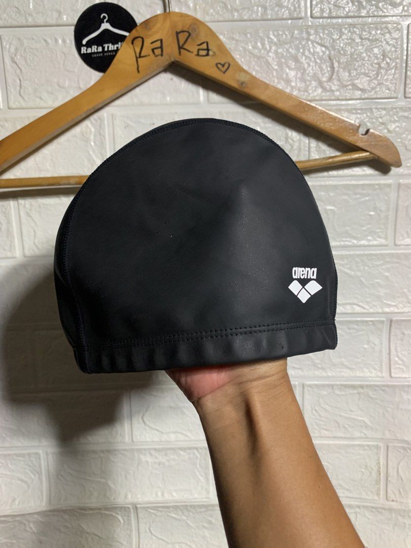 Arena | silicon swim cap • one size (Category: Activewear) located in Cebu City. Submitted by rarathriftedcb (Listing ID 1470851566, Image 1). Description: Arena ✅ Silicone Swim cap One size fits all 580pesos + sf 95 Location : Cebu city Page : rara thrifted Jnt nationwide Message us 📩.