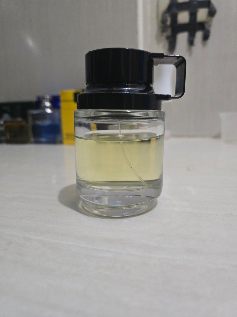 Armaf Odyssey Mega Limited Edition Eau De Parfum (Category: Fragrance & Deodorants) located in Caloocan City. Submitted by mon2626 (Listing ID 1470814454, Image 3). Description: - Brand: Armaf Odyssey Mega Limited Edition Eau de Parfum - Size: 100ml spray bottle - Condition: 75 - 80 % Juice Level - Packaging: Complete with original Box - Issue : Minimal dents on leather 📍South Caloocan.