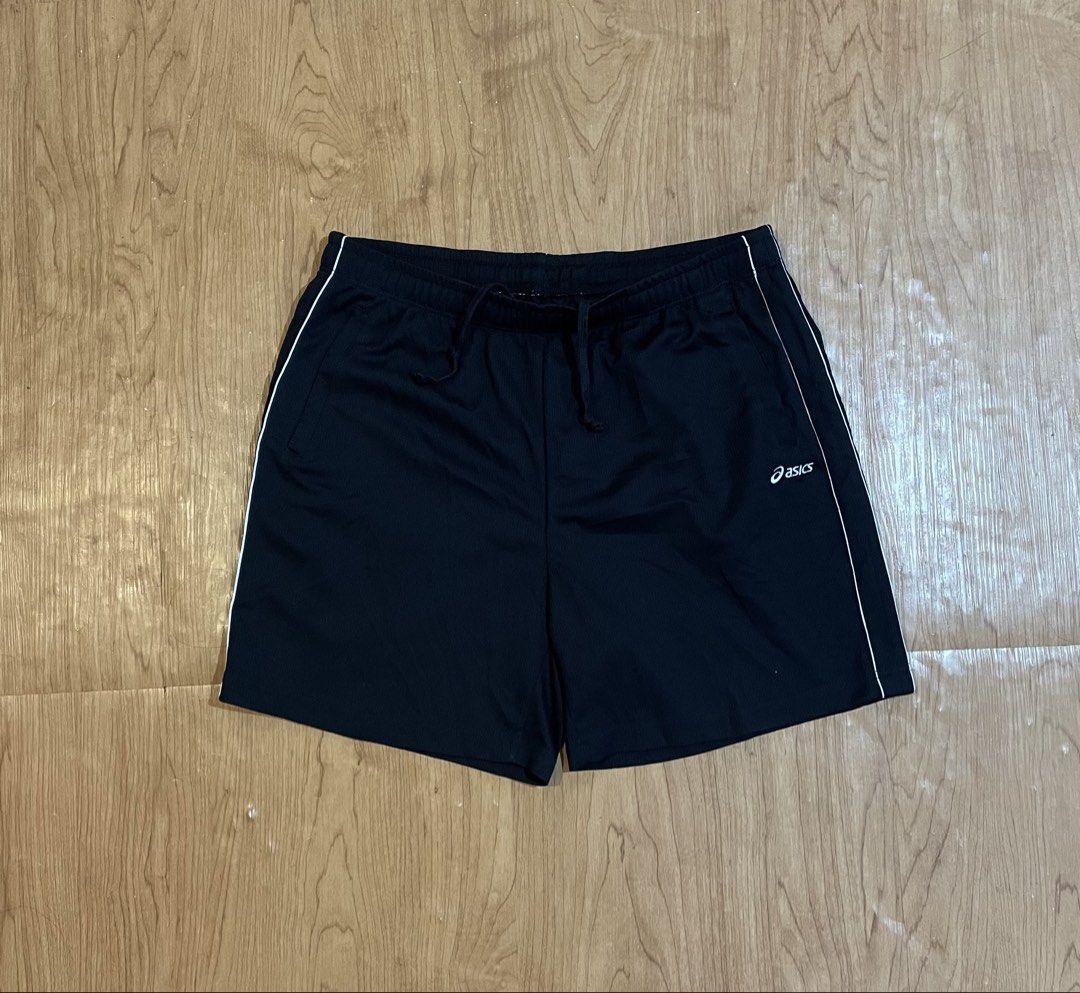 ASICS athletic shorts (Category: Activewear) located in Bacolod City. Submitted by maxpeynthrift (Listing ID 1470808406, Image 2). Description: Size 85 fit to medium and large W 30 to 36 L 16 Hem 10 Inseam 5.5 Excellent condition No issue Good for pickleball , running , gym wear Actual dimes last picture .
