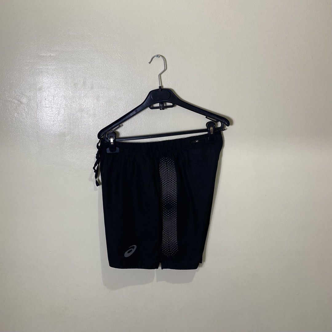 ASICS MotionDry Black Running Shorts Size M (Category: Activewear) located in Cebu City. Submitted by theloose.thread (Listing ID 1470917898, Image 2). Description: .