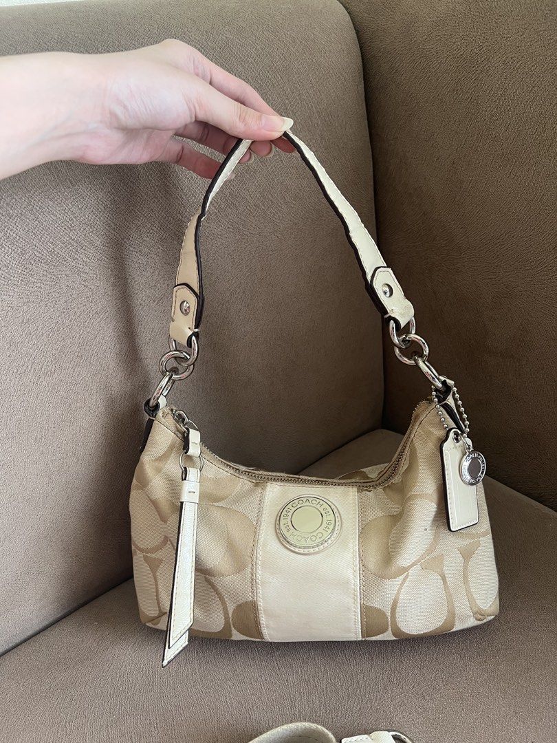 Assorted Coach Hobo, Shoulder, Kili Bags (Category: Luxury Bags & Wallets) located in Manila. Submitted by erickalago (Listing ID 1470793663, Image 3). Description: Coach Poppy Shoulder Bag- 1,200 Coach Signature Kili Bag- SOLD Coach Brooke Cream- 1,600 location: Pasig, San Joaquin DM ME FOR MORE PICS!.