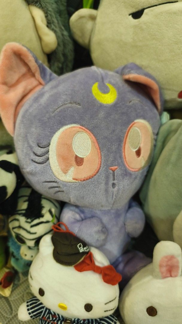 Assorted Cute Plushies and Stuffed Toys (Category: Plushies & Soft Toys) located in Manila. Submitted by jucelle (Listing ID 1470904486, Image 3). Description: Take all - need wash ung iba na carried away lang mag mine mine sa live haha .