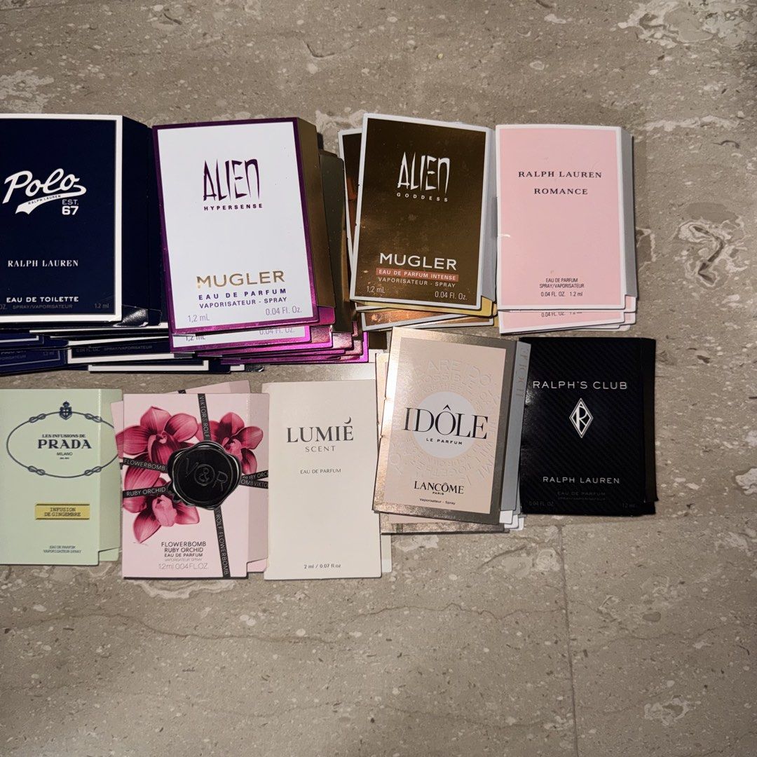 Assorted Perfume Samples (Category: Fragrance & Deodorants) located in Singapore. Submitted by cordient (Listing ID 1470745241, Image 3). Description: ✅ BRAND NEW ITEM! 🌸WHILE STOCKS LAST!! Chat with us if you’re interested to find out more!! Don’t worry :) we won’t bite!! Product Details: - brand new, selling at $3 each - retailing at usual price of $15.90 You can come and smell from top of the perfume before deciding! Top row Valentino Donna B