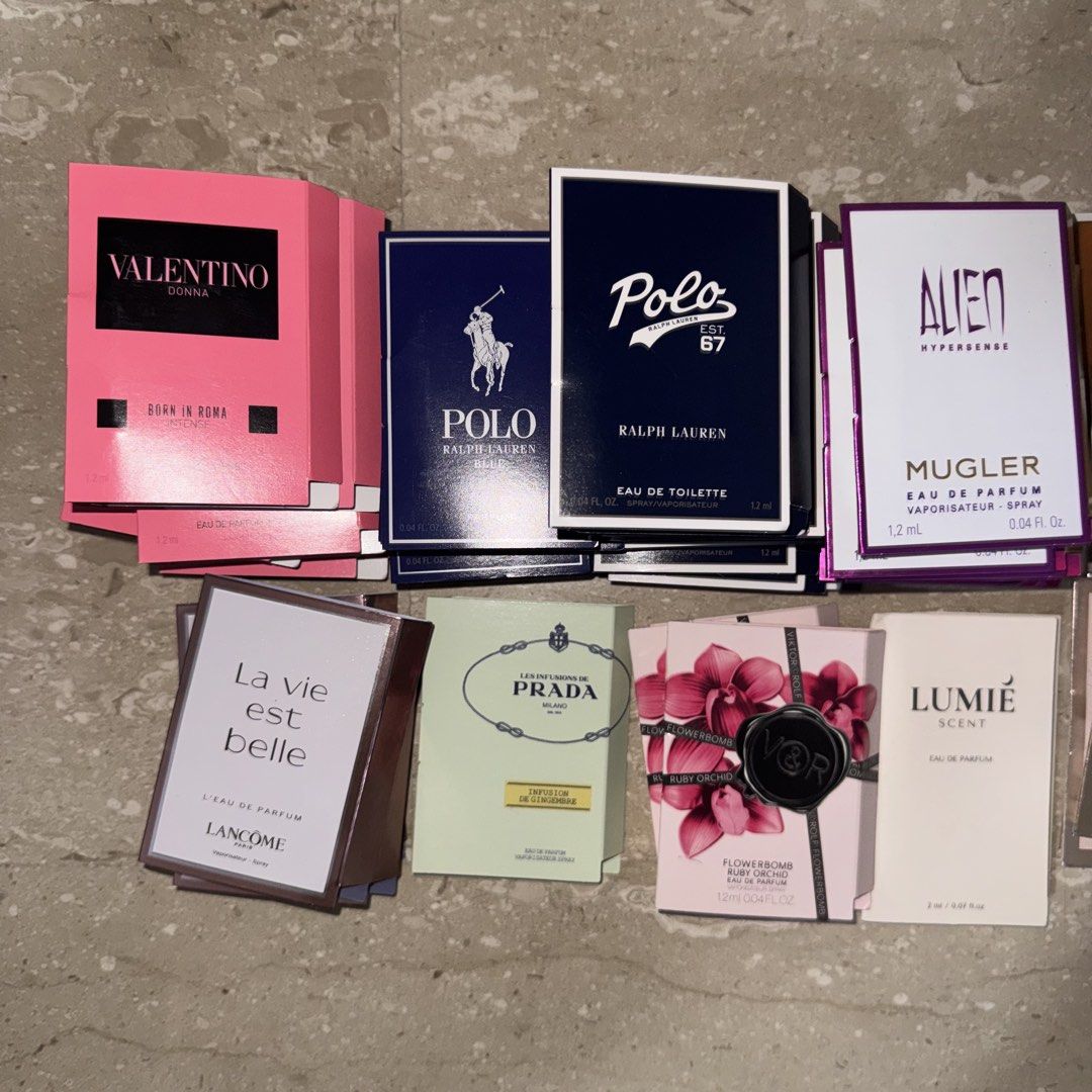 Assorted Perfume Samples (Category: Fragrance & Deodorants) located in Singapore. Submitted by cordient (Listing ID 1470745241, Image 2). Description: ✅ BRAND NEW ITEM! 🌸WHILE STOCKS LAST!! Chat with us if you’re interested to find out more!! Don’t worry :) we won’t bite!! Product Details: - brand new, selling at $3 each - retailing at usual price of $15.90 You can come and smell from top of the perfume before deciding! Top row Valentino Donna B