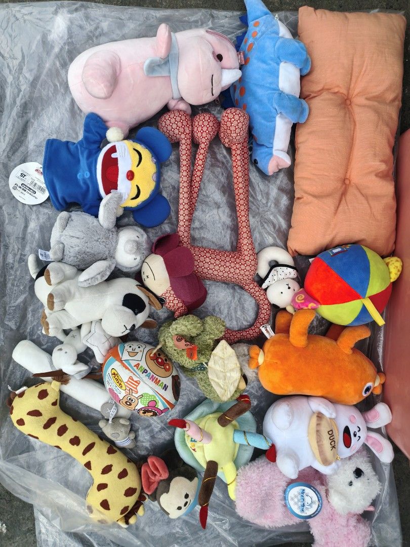 Assorted Plush Toys and Stuffed Animals Bundle (Category: Plushies & Soft Toys) located in Paranaque City. Submitted by furugiyafinds (Listing ID 1470822373, Image 1). Description: - Cute plush toy bundle including Anpanman items, blue dinosaur, pink rhino, orange pillow, hand puppet, giraffe, and more - Sold as a complete bulk set in a clear plastic bag - Ideal for kids, toy collectors, or party favors - Various soft characters and pillows inclu