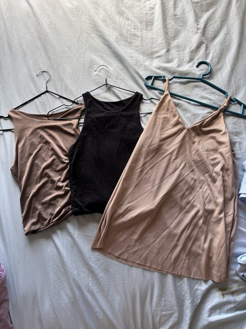 Assorted Tops (Category: Blouses) located in Taguig. Submitted by iceru (Listing ID 1470807547, Image 1). Description: 50 each.
